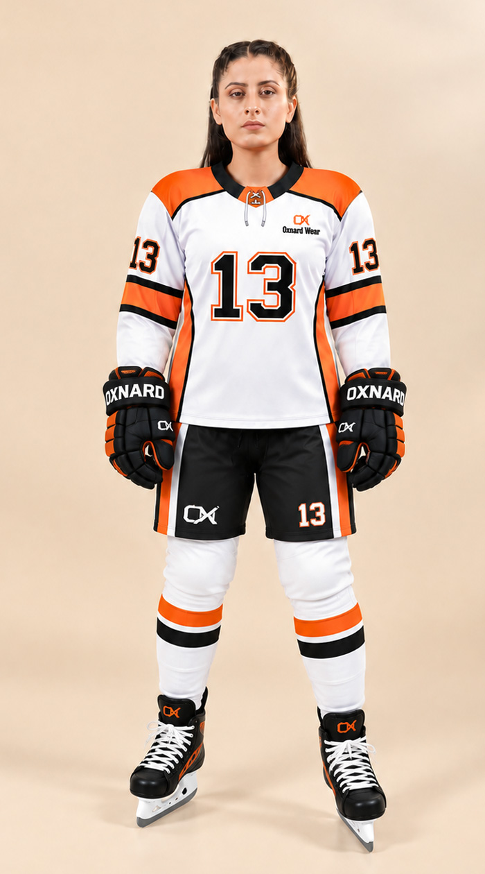 01 Women's Ice Hockey - Image 1